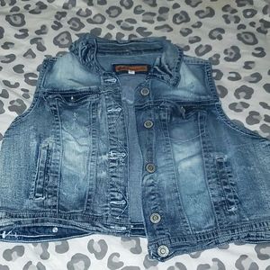 Cropped Jean Vest